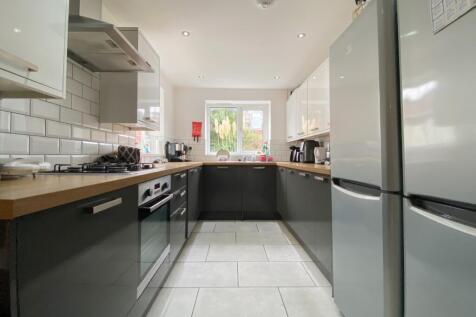 Call 02920 454555 to secure your viewing_9