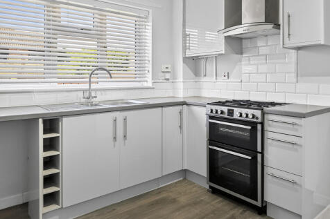 Modern Fitted Kitchen