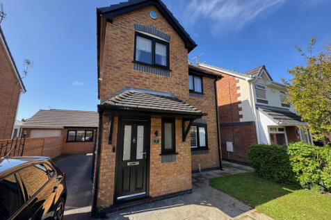 3 bed detached house for sale Meadows Close, Hind