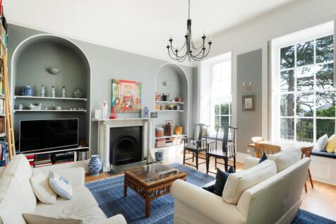 6 bed, 5 bath Terraced in Bristol - Photo 8
