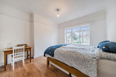 5 bed, 2 bath Semi-Detached in oxford - Photo 12