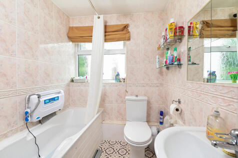 22 Parkhill Rd (8...