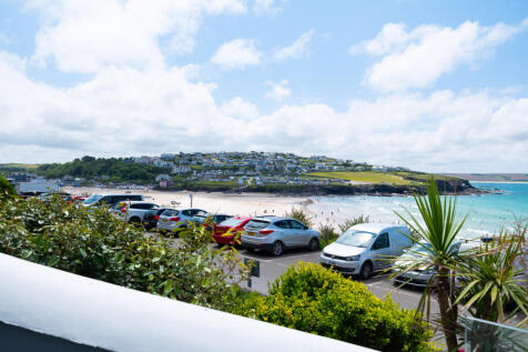 667298973b168_Penhale EXT-6