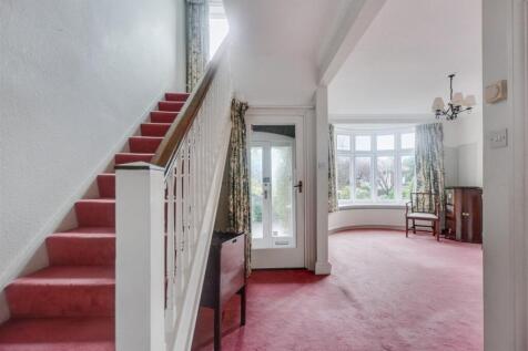 Entrance Hall_2.jpeg