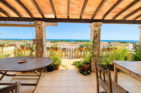 haus-sarapita-terrace-airport