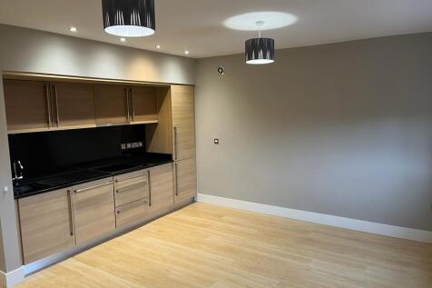 WhatsApp Image 2022-10-19 at 4.52.49 PM (6).jpeg