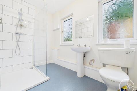 DOWNSTAIRS SHOWER ROOM