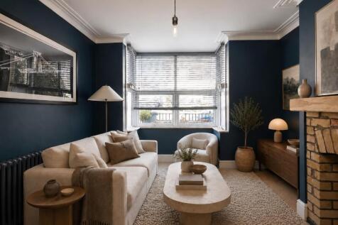 Livingroom.jpg