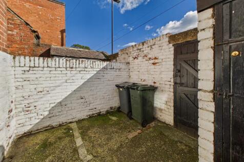 CAM05411G0-PR0111-STILL018.jpg