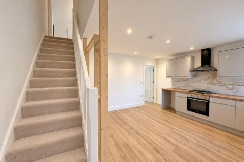 3 Bedroom House in BH10 7AZ