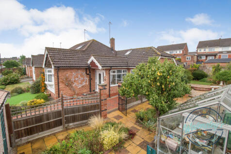 Gated side elevation