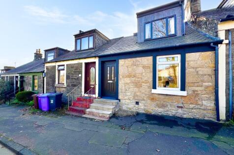 Dunlop Road, Barrmill Three Bedroom Terraced Home