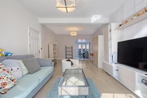 4 bed, 2 bath House in bath - Photo 4