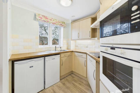 CAM03852G0-PR0495-STILL003-thumbnail-h750-70