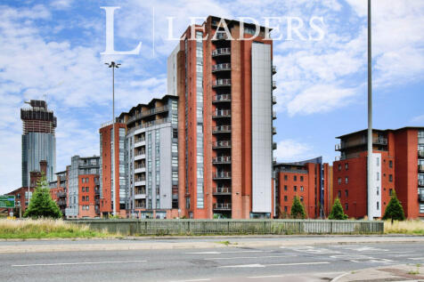 Available NOW! Leaders are delighted to present this immaculate flat, now available to let. This superb property is located in a highly sought after location, offering easy access to both public trans