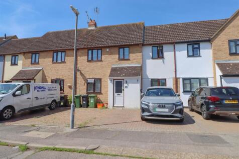 17 WOODBERRY ROAD FRONT.jpg