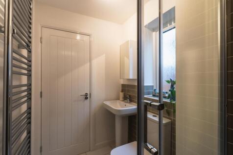 Bedroom 2 En-Suite Shower Room