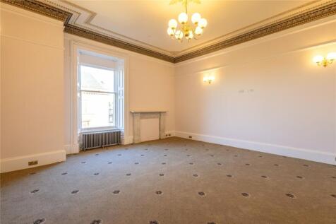 9 bed, 6 bath Terraced in Glasgow - Photo 44