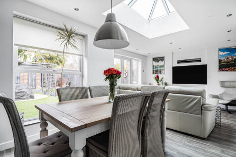 Dining/Family Room