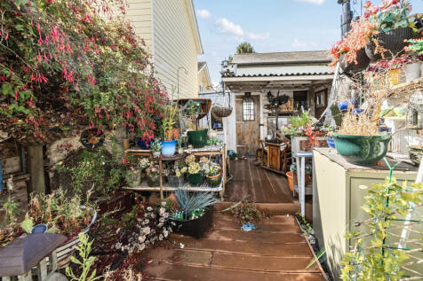 1347473-3-68b5d59...