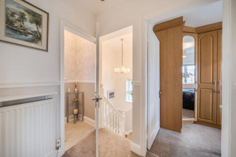 1347618-10-68b585...