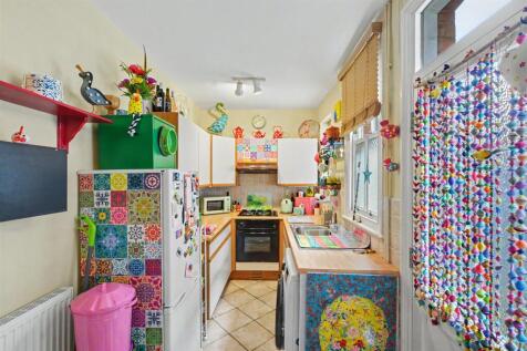 Kitchen_3.jpeg