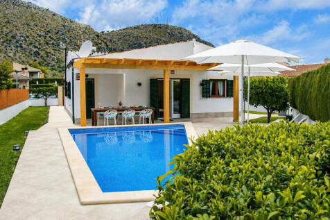 Pool area