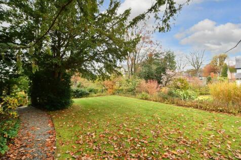 5 bed, 3 bath Detached in Sheffield - Photo 35