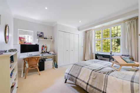 WILMERHATCH LANE (9).jpg