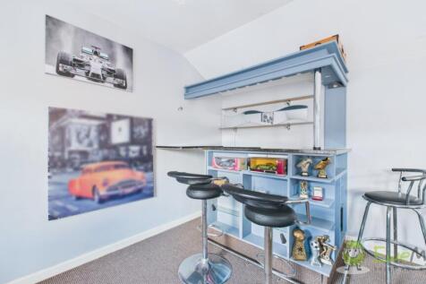 CAM03669G0-PR0031-STILL048