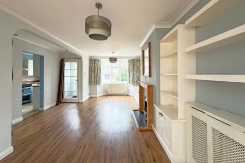 Living Room / Dining Room