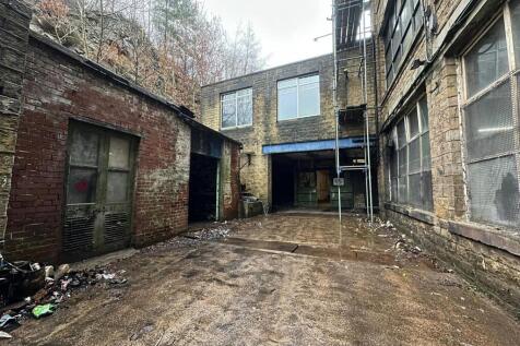 Unit 10, Colne Valley Business Park