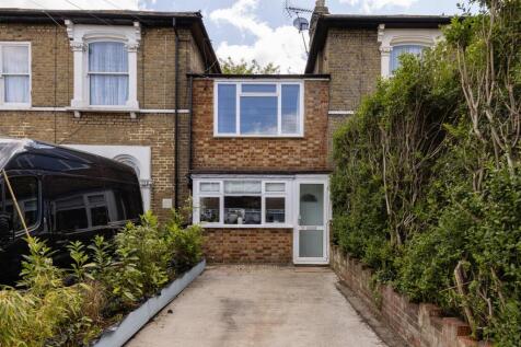 Windsor Road, E7