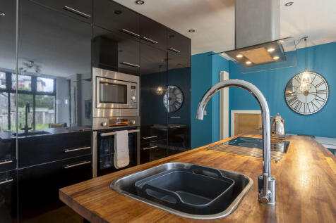 Contemporary Kitc...