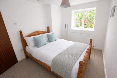 Bright and airy b...