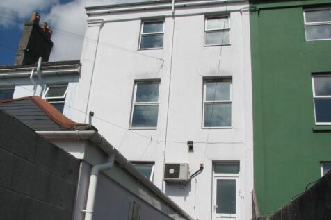 1 Bedroom Flat in PL3 4JN