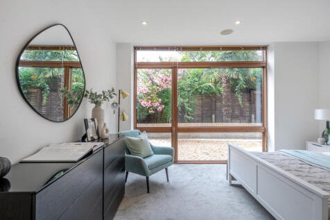 1318271-22-6863d9...