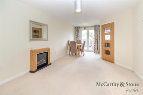 8703494-interior11.jpg