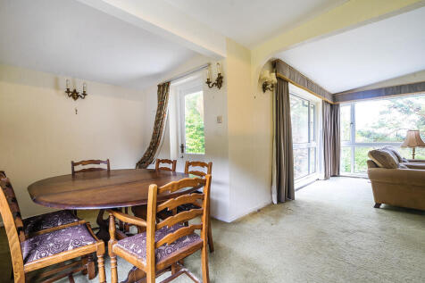 Living Room/Dinin...