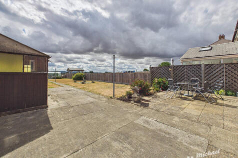 CAM03852G0-PR0765-STILL012