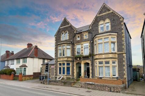 Call 02920 454555 to secure your viewing_11