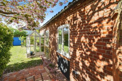pbox-IMG.jpg