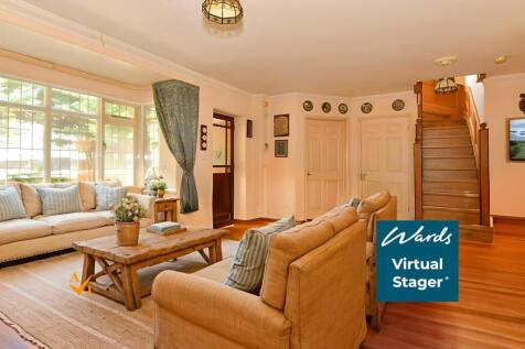 Lounge (Farmhouse Style)