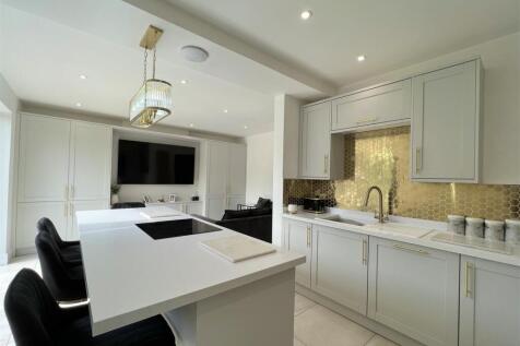 Kidderminster Road Hagley 1.jpg
