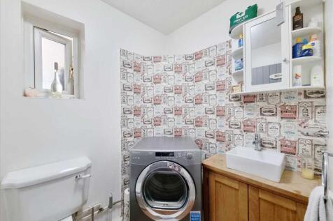 Utility/Shower Room: