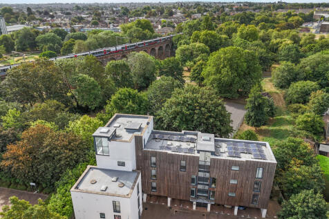 2 Bedroom Flat in CM1 1AE