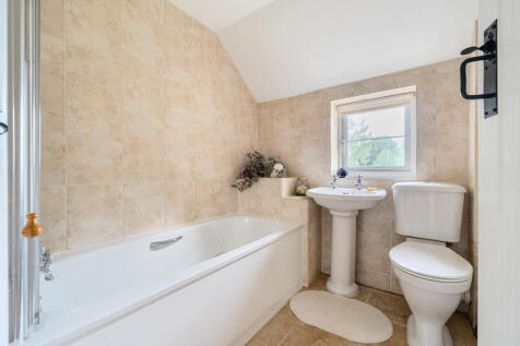 1334511-10-68a2ea...