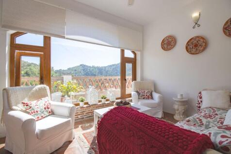 Comares-Malaga-Pool-