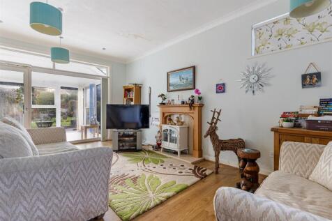 A12 - Southway Headland Road, Torquay - 251203.jpg