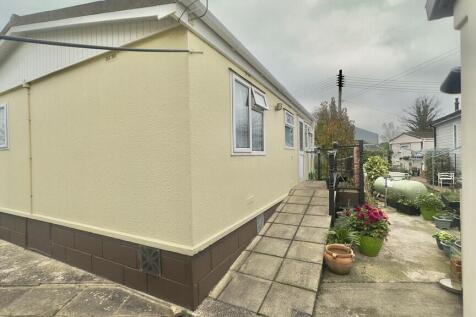 28EBEF5D-08BB-424...